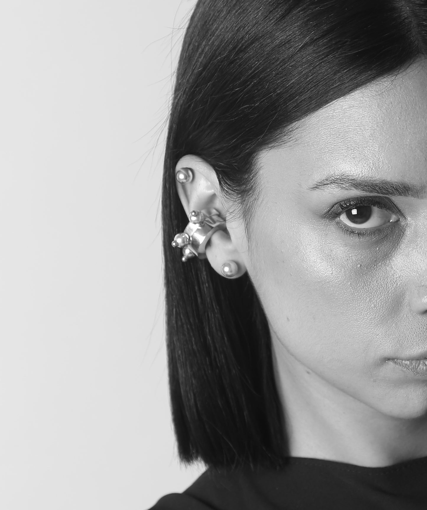 NUNA EAR CUFF